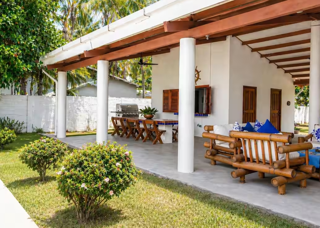 Casa Tropical con Piscina Cerca de la Playa - 3