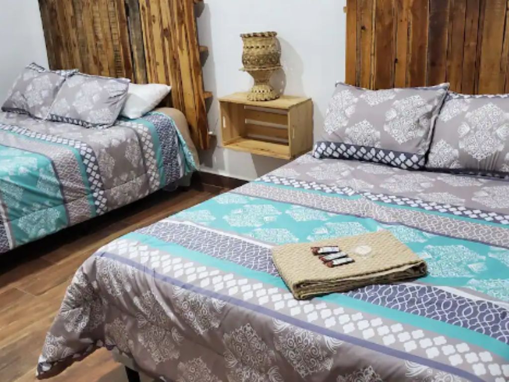 Family Accommodation Near the Airport in Flores - 2