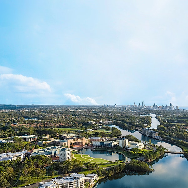 Estudia inglés de Bond University, Australia