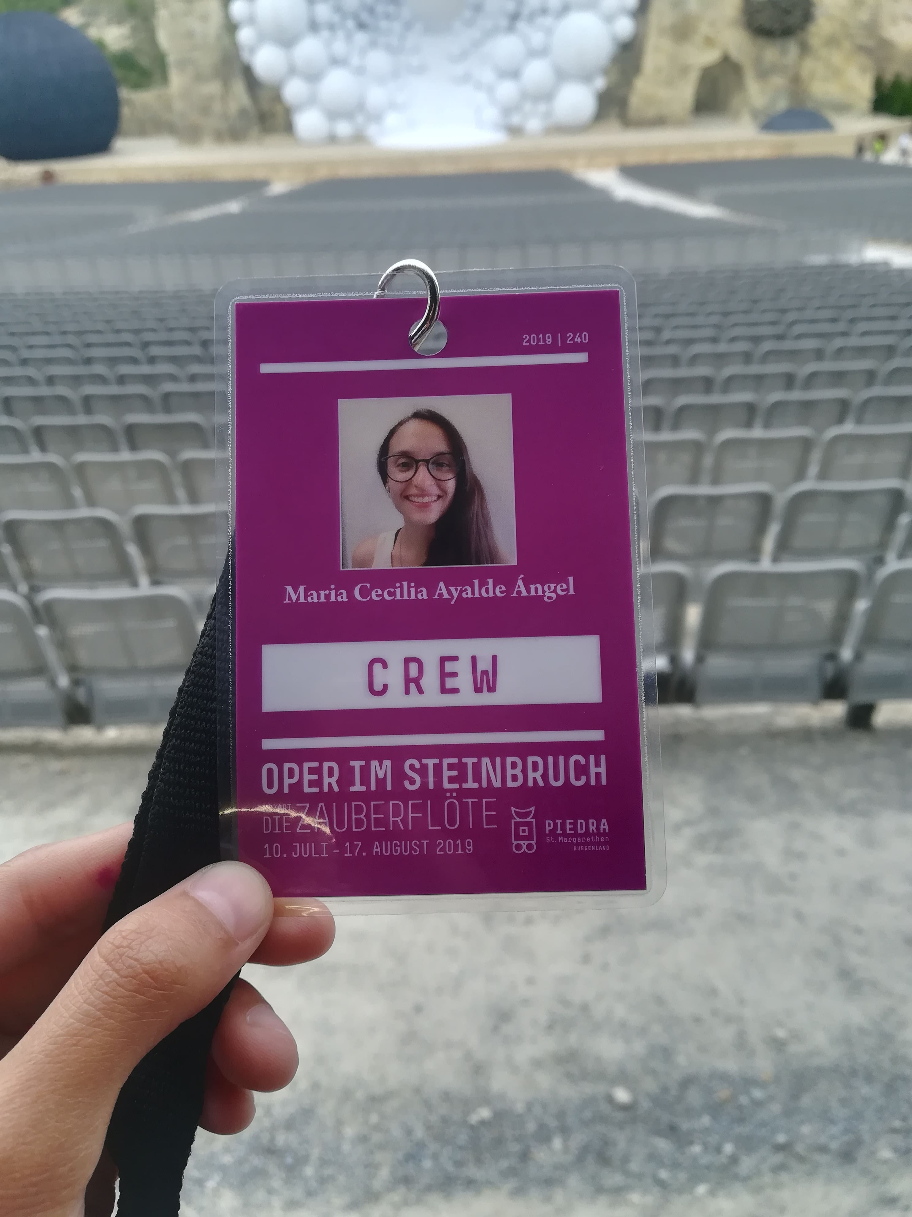 El paso de María Cecilia por la Ópera en Viena. 