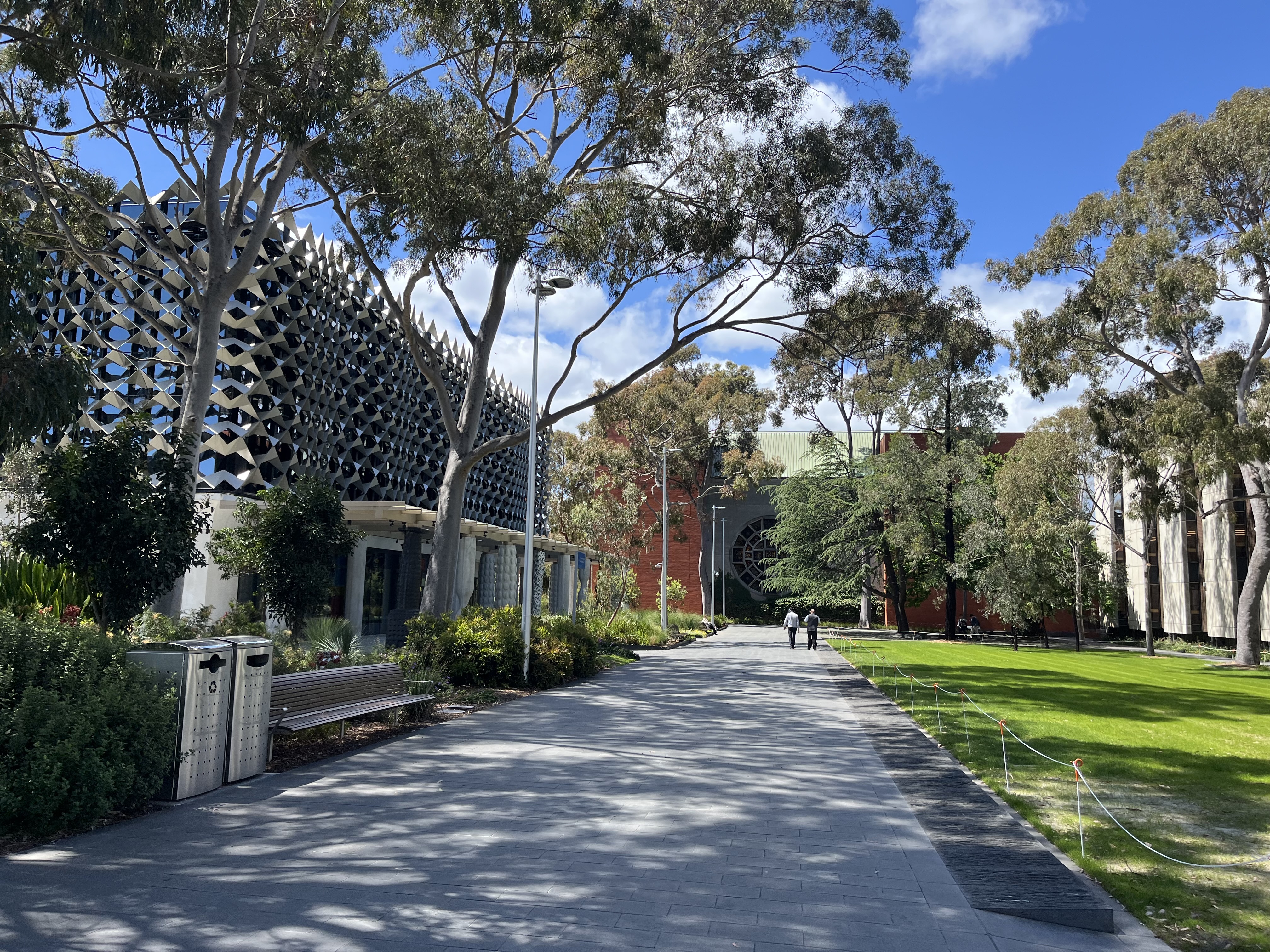 Monash 2
